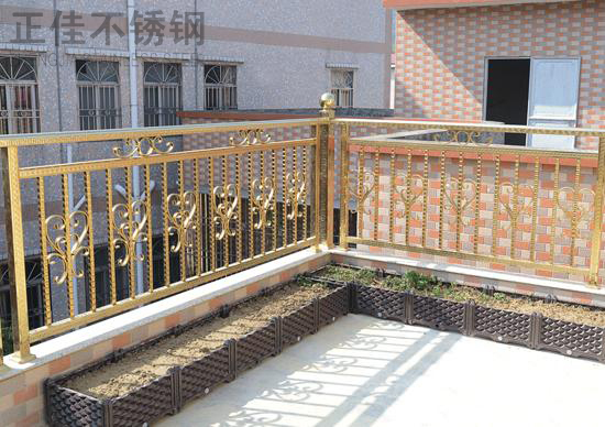 九游官方网页版-九游（中国）
回形花纹管围栏